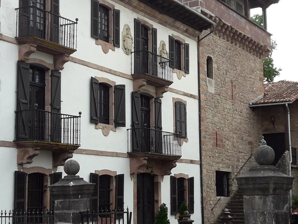 Hostal Palacio Jaureguia Irurita Екстериор снимка